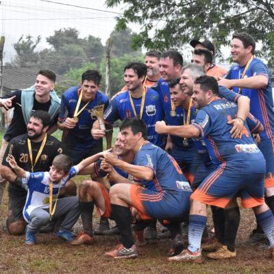 Laranjeiras do Sul conquistou o Tricampeonato do Jarcans na modalidade de Futebol sete 35+